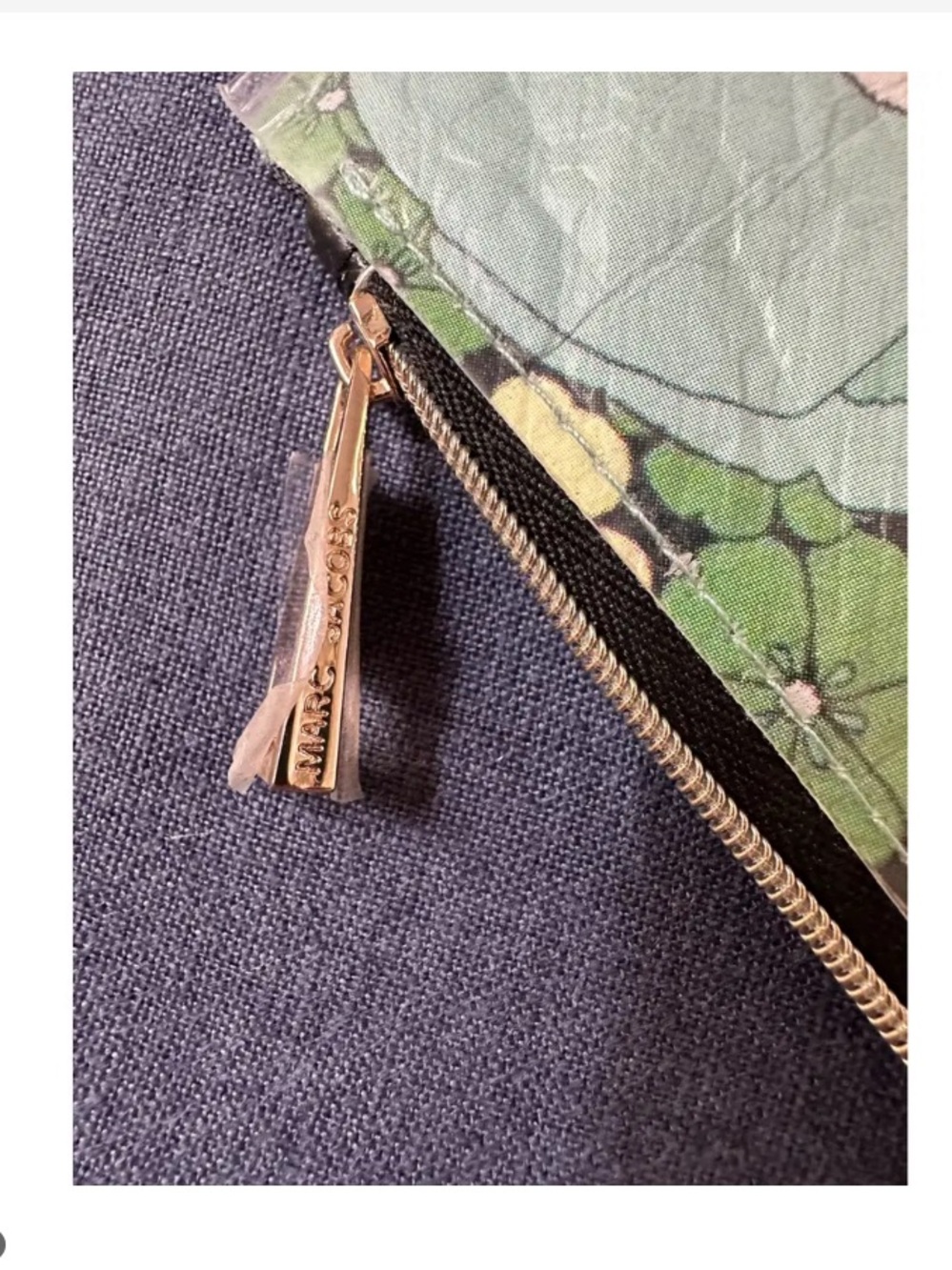 Marc Jacobs Runway Spring 2020 Clutch Zip Pouch - Picture 8 of 16